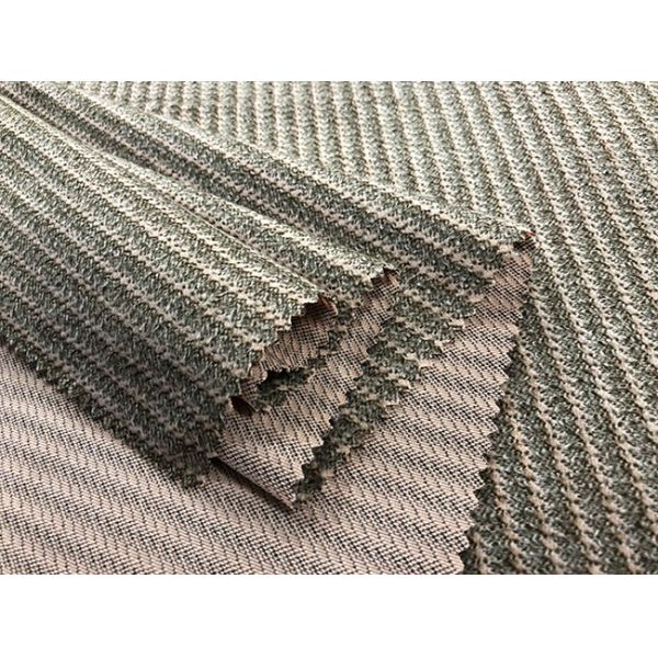100% Cationic Polyester Brushed Fabric Jacquard Patterned 160cm 210GSM