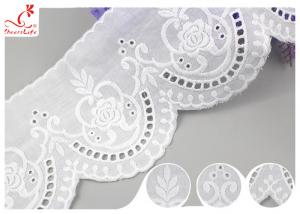 China Cream Embroidered Eyelet Cotton Lace Trim Border With Floral Pattern SGS Verified on sale