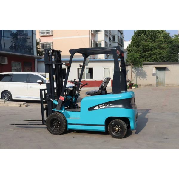 Electric Forklift 2 Ton Load Capacity AC Controller For Smooth Handling