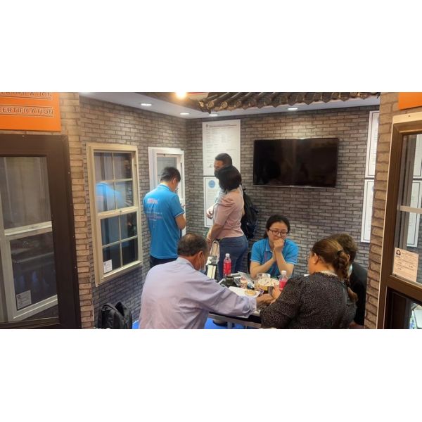 Flush PVC Anthracite Double Glazed Windows With Grill 2.28 Inch