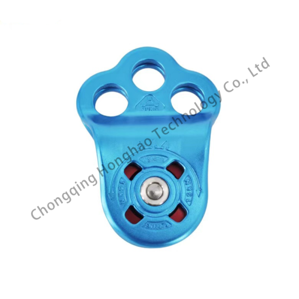 Climbing Equipment 30KN Aluminum Alloy 3-Hole Single Pulley with Galvanized Finish