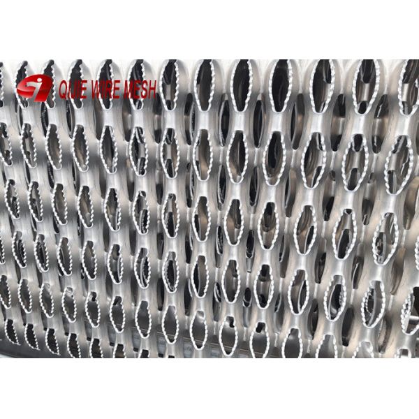 Rustproof Hot Dip Galvanised Steel Walkway Grating Mesh 2.44m Length