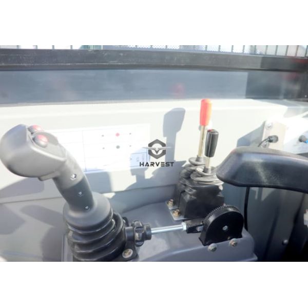 4m3 Self Loading Mixer HK4.0 with 270° Rotary Discharge Sale To Africa