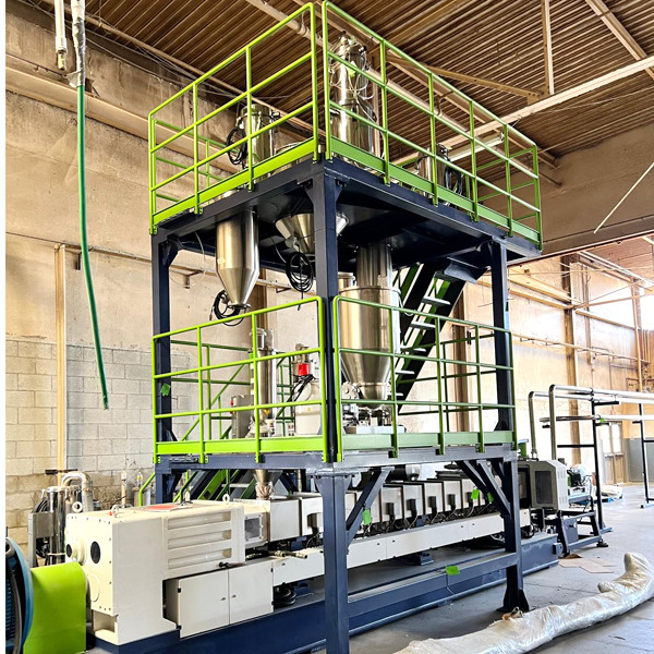 Twin Screw Extruder Machine Image 1