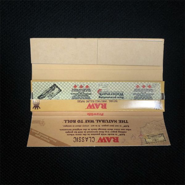 Customized Smoking Rolling Paper Natural Gum Unflavored With Tips
