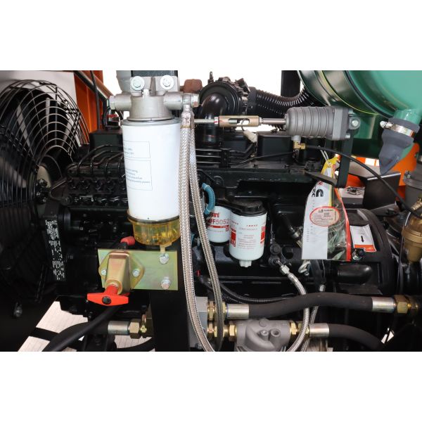 185cfm @100psi Diesel Portable Screw Compressor