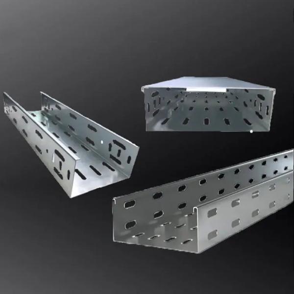 Smooth Metallic Perforated Cable Tray Types UV Resistance