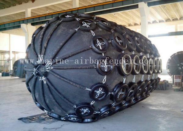 Quality Black Gas Filled  Pneuamtic Rubber Fenders For Ship Berthing Protection for sale