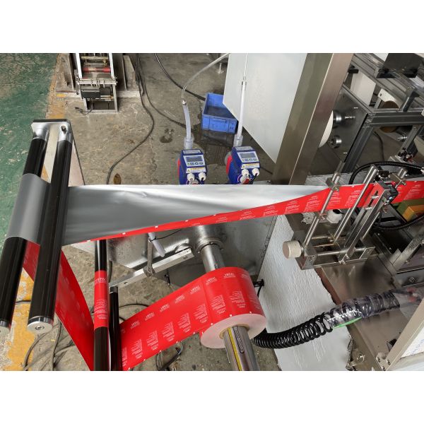 High Speed Single Sachet Wet Wipe Packing Machine Four Side Sealing Alcohol Prep Pad Packaging Machine