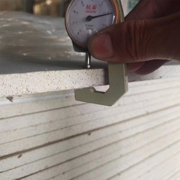 common gypsum boards/Normal drywall/ Panel de Yeso Regular/regular gypsum boards