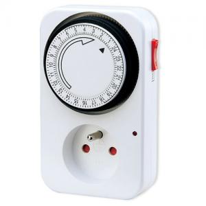 China 230V 16A Programmable Digital Light Timers , 24 Hour Timer Switch For Hydroponics on sale