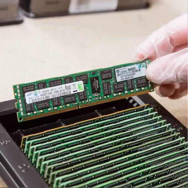 Original Memory Module M425R1GB4BB0-CWM 1x 8GB DDR4-5600 SODIMM (1G x 16) x 4 Server Memory Module