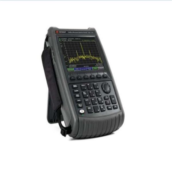 Keysight N9961A FieldFox 44 GHz Handheld Microwave Spectrum Analyzer with 105 dB Dynamic Range