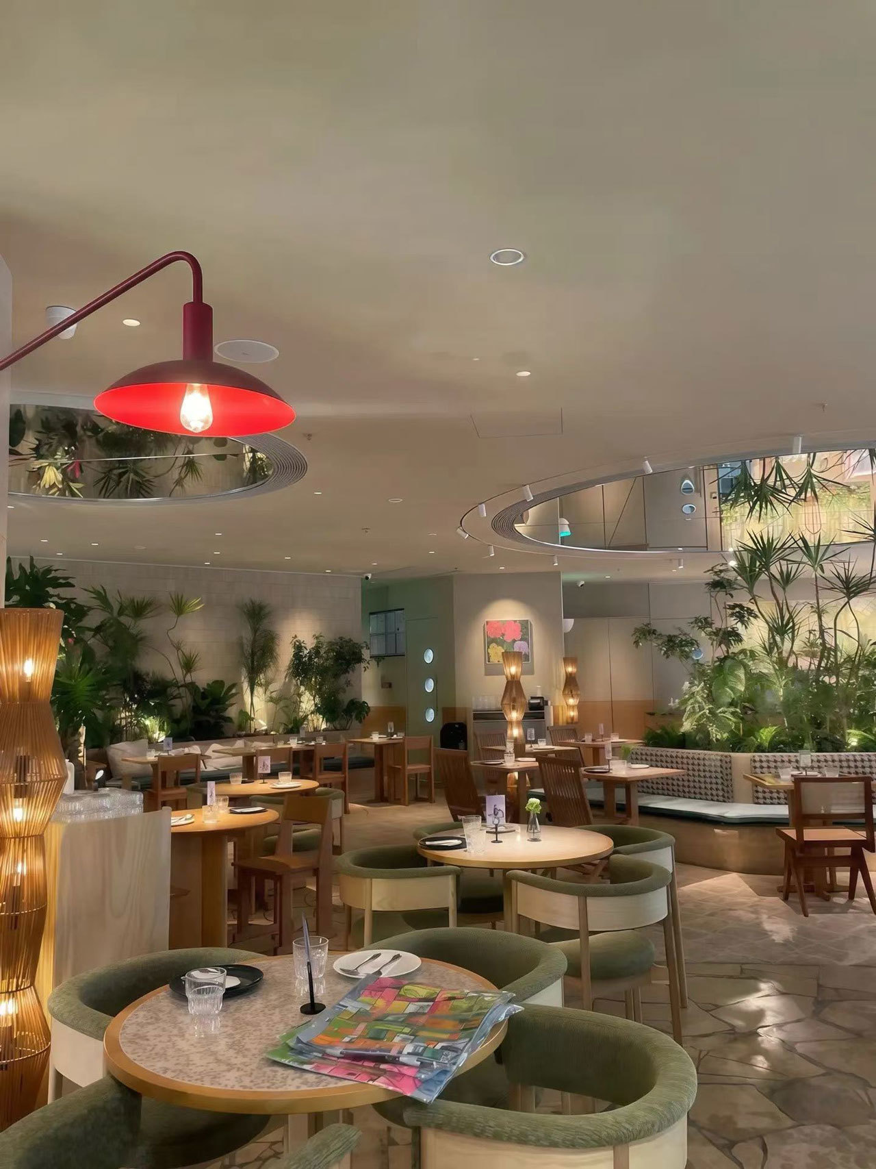 Modern Booth Seating with Solid Wood Construction and Premium Velvet Upholstery Custom Commercial Restaurant Furniture Set