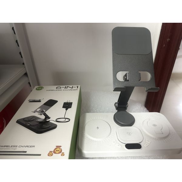 4 In 1 Wireless Fast Charger Phone Charger Stand For Iphone Foldable Wireless Charger