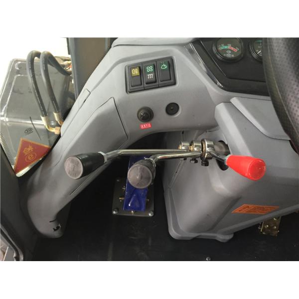 Kawasaki Hydraulic Pump Front Loader with Max. Dump Distance of 950mm and Performance