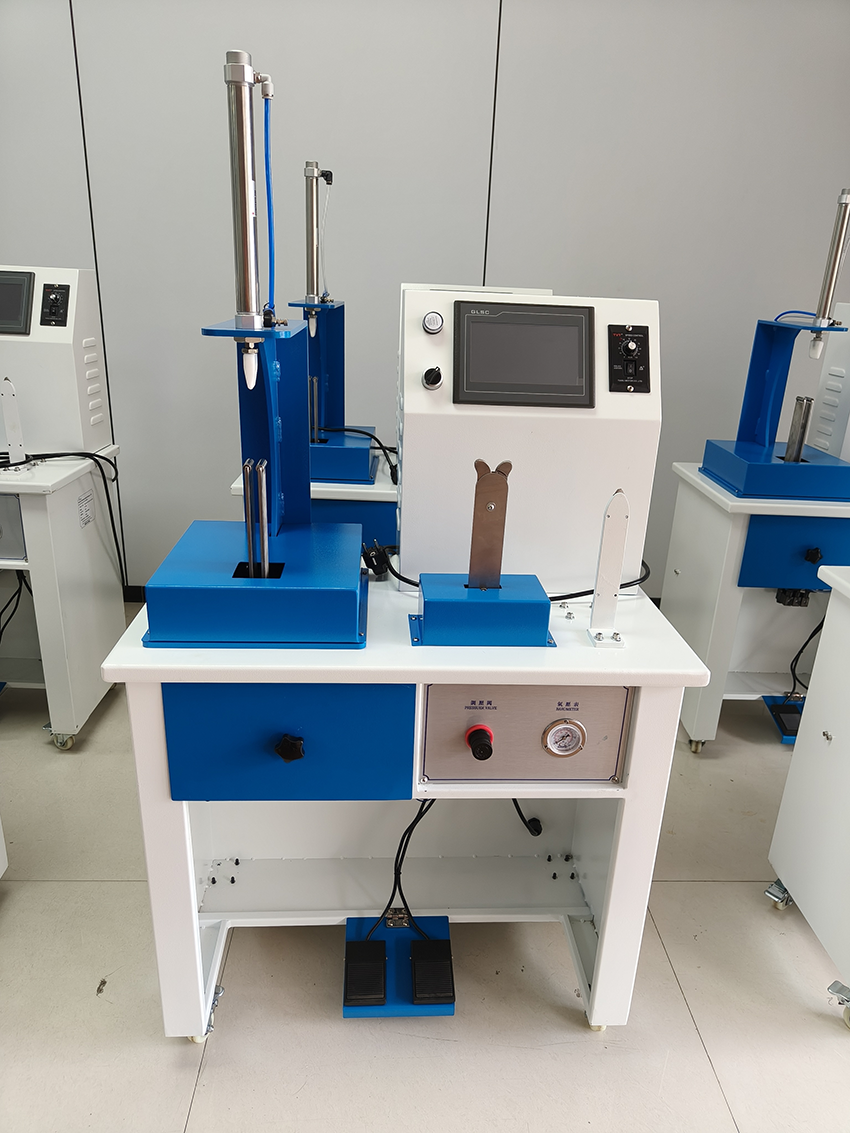 Shoe Making Machine with Pedal Switch Operation and PLC Touch Screen for Flipping and Stretching of Various Shoe Tongues