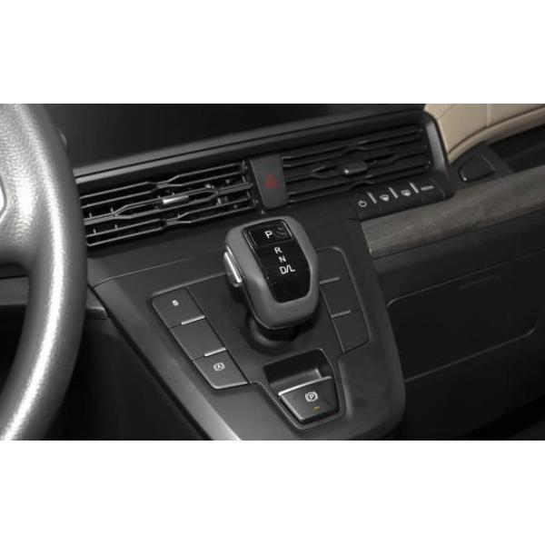 White Ford Transit Minibus 15 Seater Jiangling 10 Seater Minibus