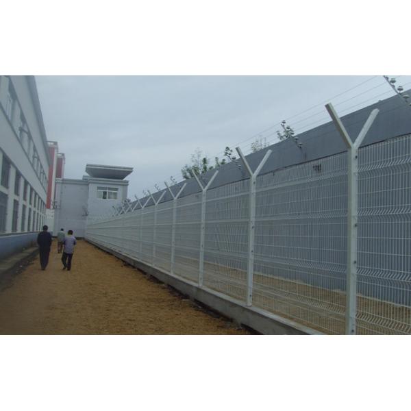 Y Square Post Galvanized Wire Mesh Fence with Razor Wire 4.0mm 4.5mm