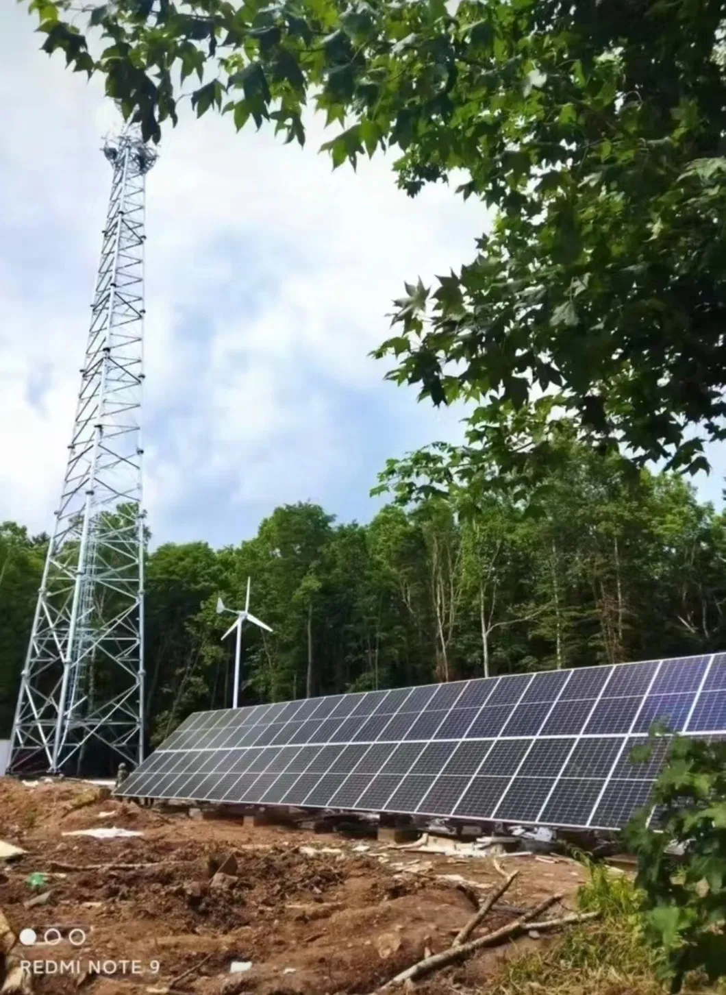 Solar Powered Antenna Tower Self Supporting Galvanized 20 30 40M 4G 5G Off Grid Telecom Mast