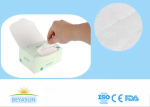 China Face Washing Disposable Dry Washcloths For Adults , Dry Antibacterial Wipes 1 Layer on sale