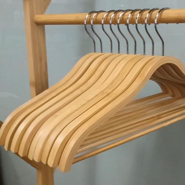 Customizable Accepable Free Standing Bamboo Tree Coat Rack Stand with 4 Tier Hangers