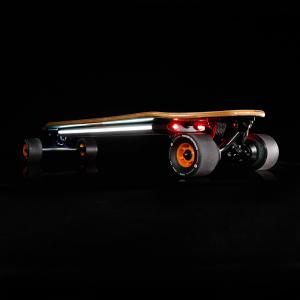Dual Hub Motor Portable Adult Electric Skateboard Hand Free With PU Wheel