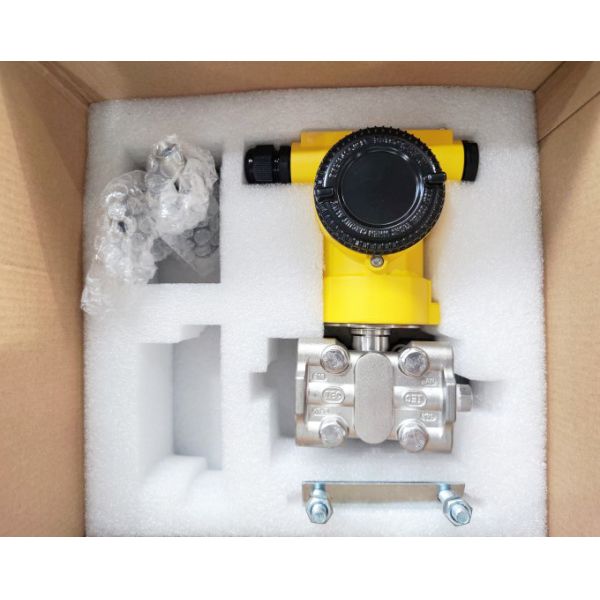 Universal Housing Differential Pressure Transmitter High Precision Industrial Pressure Measurement Solution