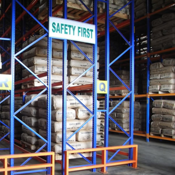 Industrial Warehouse Racking System Designed for Heavy-Duty Storage and Optimal Space Utilization