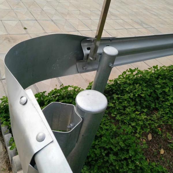 Road Traffic Safety Galvanized Metal Round Newel Post for Highway Guardrail Post