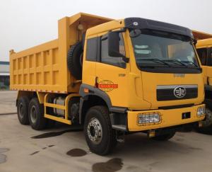 China Front Lifting 30 Tons Tipper Truck , 18 - 22cbm Dump Body Size Tri Axle Dump Truck on sale
