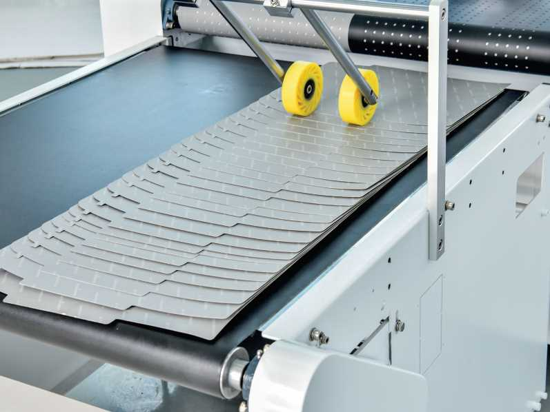 Fully Automatic Feeder Double-Sided Tape Machine LY-900FD