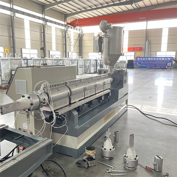 Industrial Plastic Pipe Machine 60KW HDPE Pipe Extrusion Plant