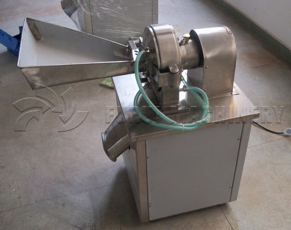 Continuous Feeding Nut Grinder Machine / Masala Grinding Machine