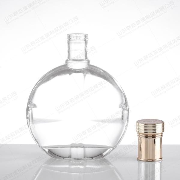 Vodka Hot Stamping Customized 700ml Xo Transparent Glass Wine Bottle with Plastic Lid