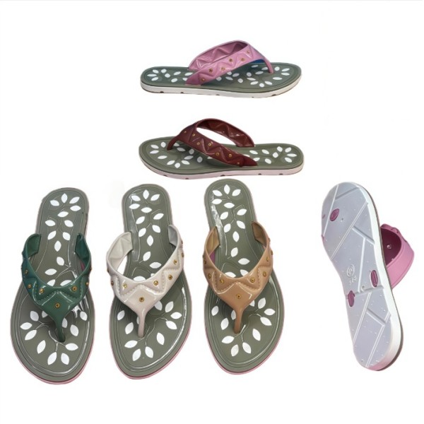 Multi-Colored Rivet Leaf Printed Eco-Friendly Durable PVC Outdoor Open Flip Flops Women Comfortable Spring/Summer/Autumn Daily