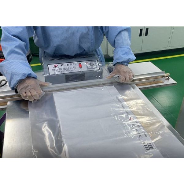 1073B Tyvek Sterilization Bags 400*500mm Size Steam Pharma Grade for Medical
