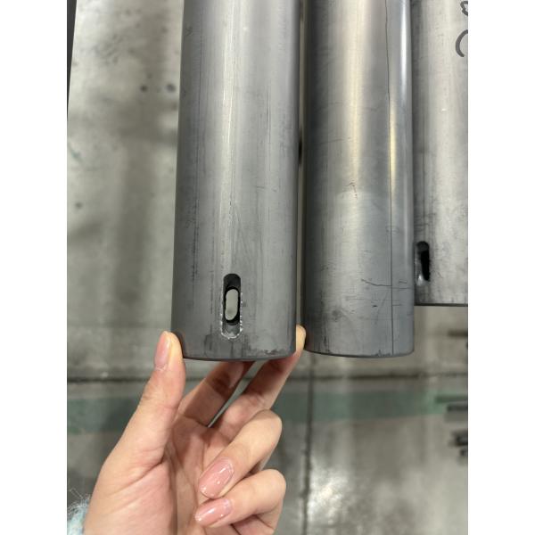 Customizable Pressureless Sintered SiC Roller 1650°C Heat Resistant for Roller Hearth Kilns