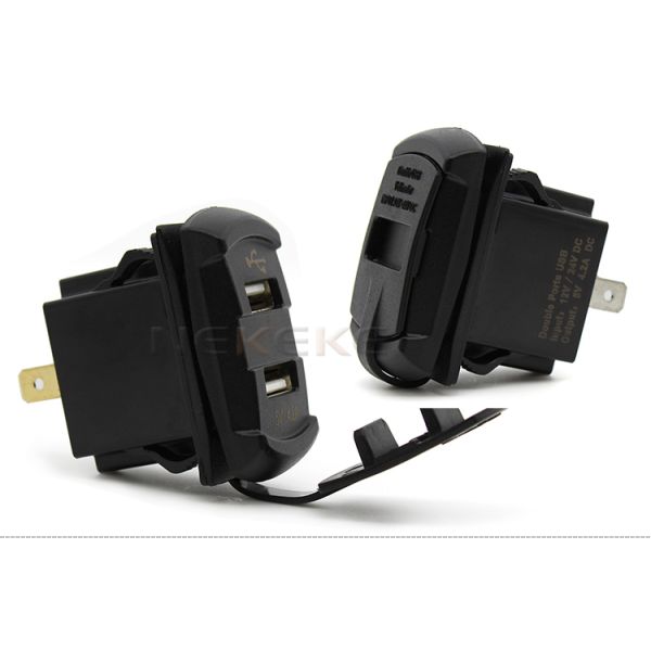 Waterproof 4.2A Dual USB Power Socket 5V Power Outlet With LED Voltmeter