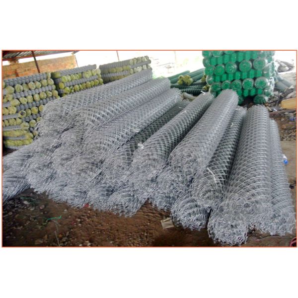 1.5 Inch Diamond Mesh Fence Powder Painted Chain Link Fence Any Ral Color