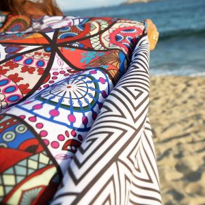 Microfiber Suede Custom-made Beach Towel 88%Polyester 12%Polyamide