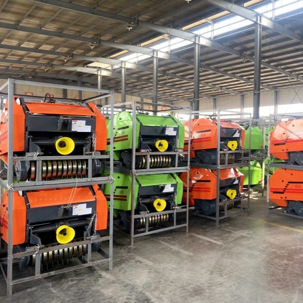 9YF-2200 Square Baler Machine Agriculture Equipment 540rpm Grass Baler For Lawn Mower