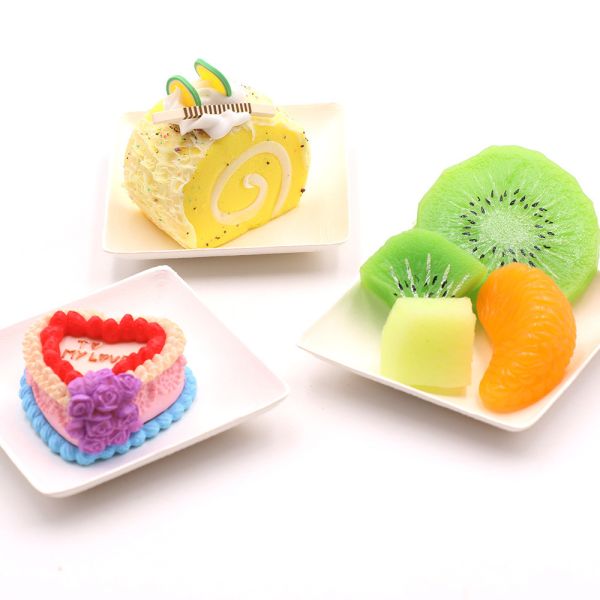 Disposable biodegradable mini sugarcane squared shaped bagasse paper snack appetizer plate