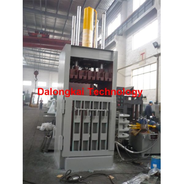 Straw And Paper Baler Machine With Small Footprint 120KN 2.2 kW Power