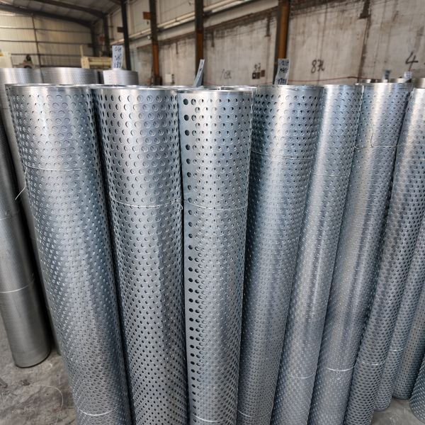 1000*20000mm Perforated Metal Coil For Balcony Base Plates