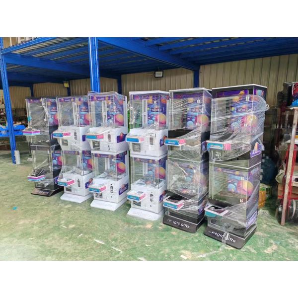 Dreamland Hardware Coin Operated Lucky Claw Games Cheap Mini Toy Claw Crane Machine