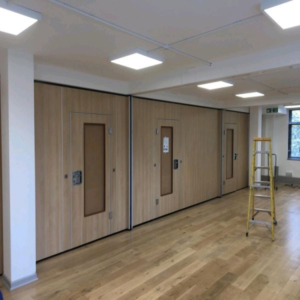 Sound Insulation Manual Folding Partition Walls For Banquet Hall Top Hung Only