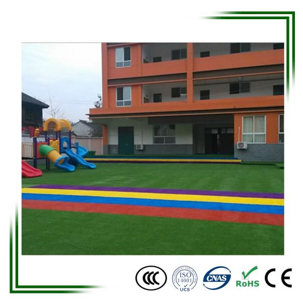 The kindergarten artificial turf