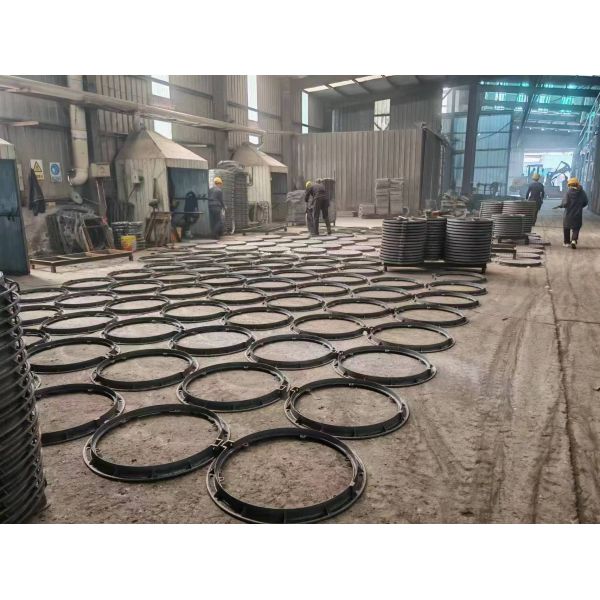 EN124 Standard Cast Iron Gully Grate with Painting Surface for Draining Water As Per Drawings
