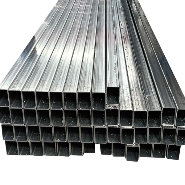 Corrosion Resistance Stainless Steel Square Pipe Strong Smooth Surface 6mm Hot Rolled